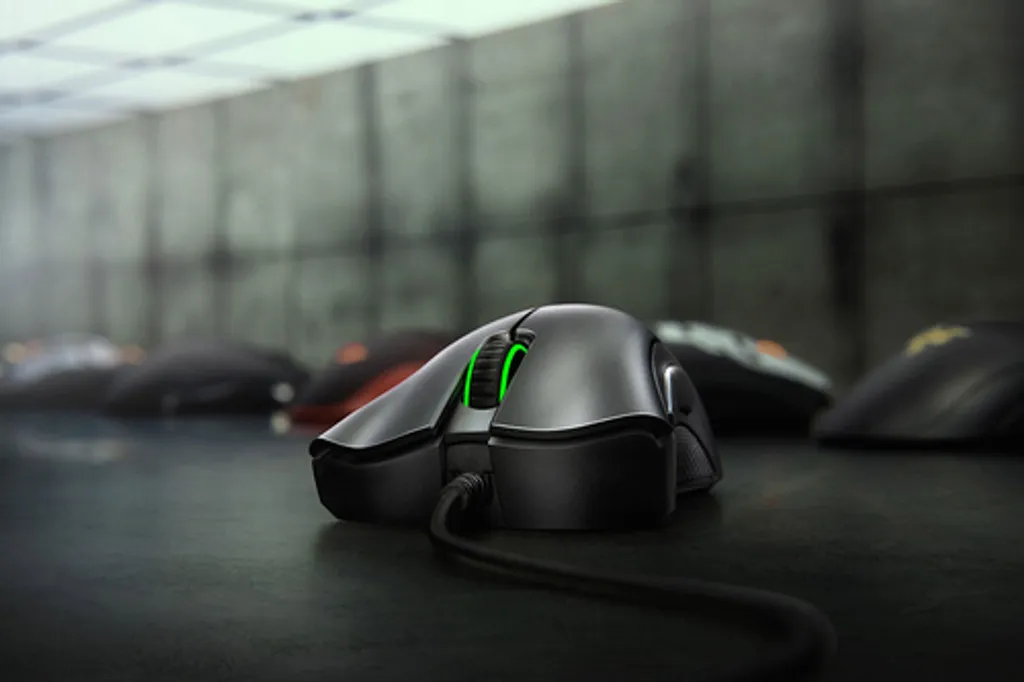 Souris Razer DeathAdder Essential pour éviter la fatigue et les clics ratés - 7