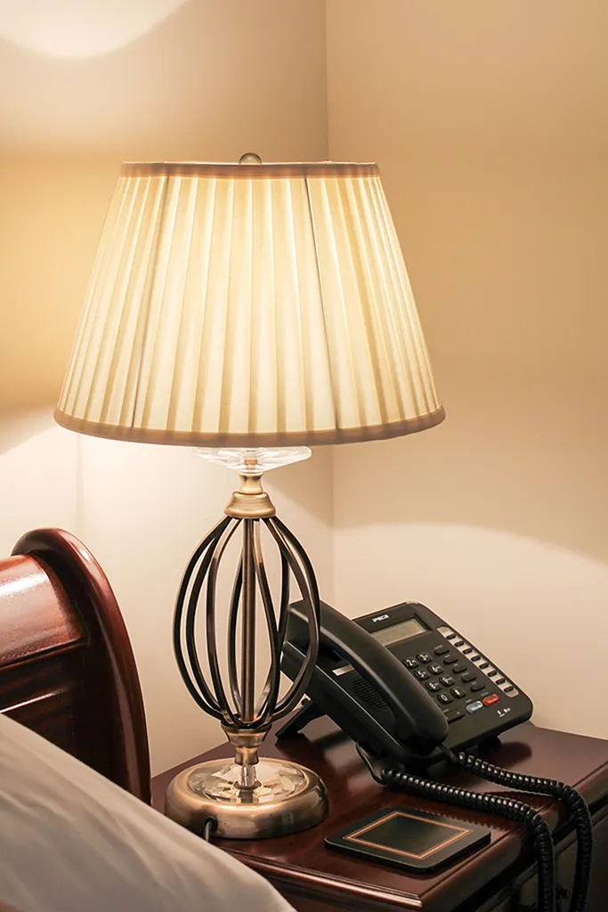 Lampe de table Aegean Elstead en laiton classique avec douille E27 60W - 9