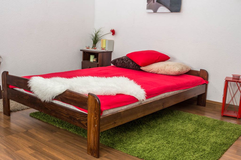 Kiefer Bett 140 x 200 cm Nuss