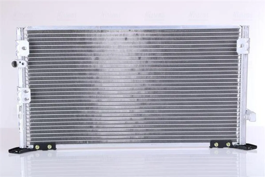 Radiateur de clim pour Toyota Hilux compatible avec le modèle 940608