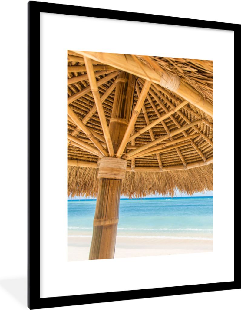 MuchoWow Gerahmtes Poster Sonnenschirm - Strand - Meer - Tropisch 60x80 cm - Poster mit Schwarzem Bilderrahmen Wandposter Rahmen Foto Bilder - Wo...