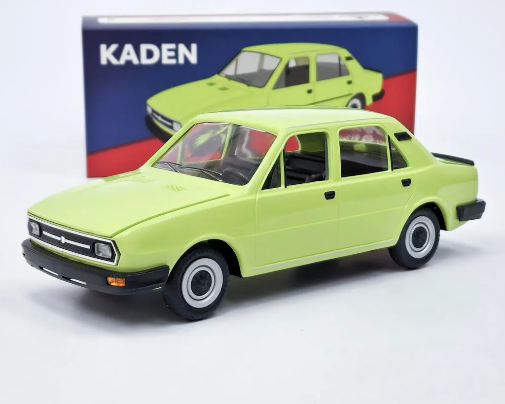 Voiture miniature RETRO 100 vert KADEN 1:20 en métal pour collectionneur