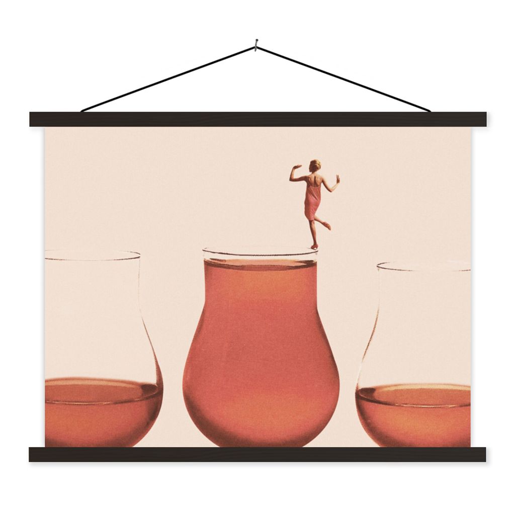 MuchoWow Textilposter Frau - Wein - Jahrgang 120x90 cm mit schwarzem Rahmen - Aufhänger für Poster