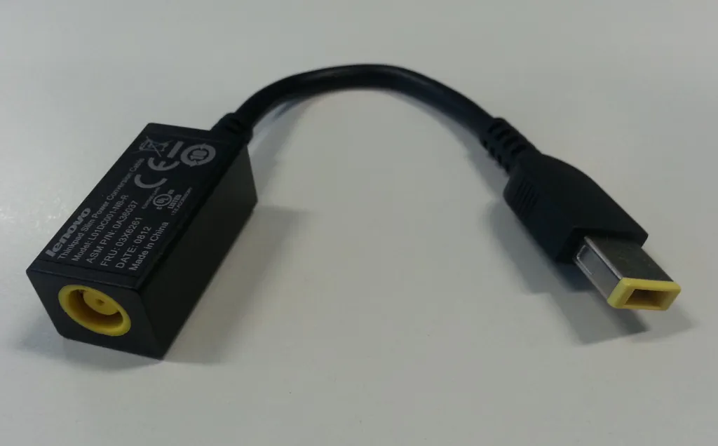 Réutilisez vos Chargeurs avec le Câble ThinkPad Slim Power 0B47046 Noir