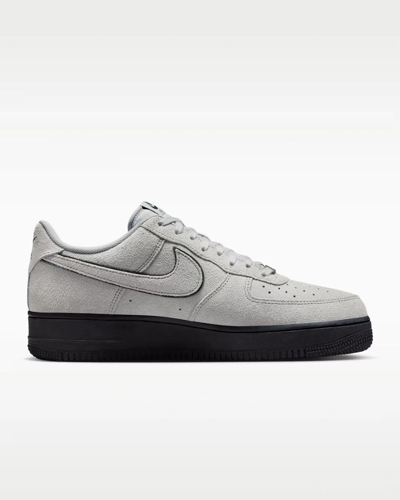 NIKE AIR FORCE 1 '07 LV8 Herren Grau Sneakers Sportschuhe Leder Alltag (HQ1966-001)
