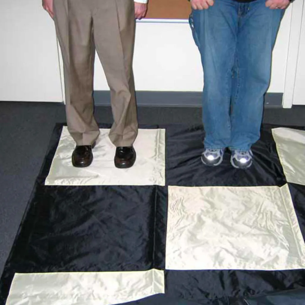 Échiquier géant résistant au vent 500x500 cm avec piquets pour sol extérieur - 2