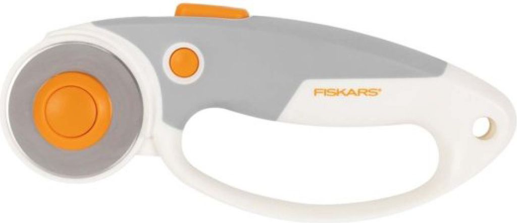 A Fiskars Titanium Rollmesser 45 mm rotary cutter is shown against a white background.