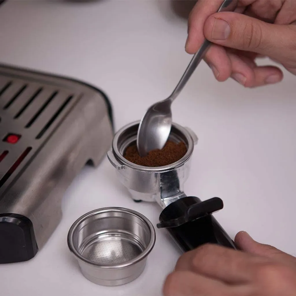 Machine à café expresso Black+decker BXCO1200E gris pour un petit déj - 15