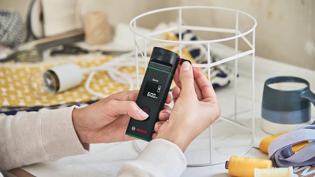 Adaptateur mètre ruban Bosch pour Zamo mesure précise d'objets isolés
