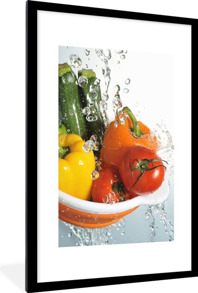 MuchoWow® MuchoWow® Gerahmtes Poster Gemüse - Wasser - Sieb Produktbild 