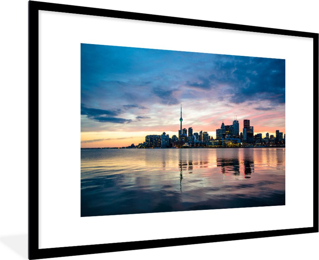 MuchoWow Gerahmtes Poster Sonnenuntergang hinter der kanadischen Stadt Toronto 90x60 cm - Poster mit Schwarzem Bilderrahmen Wandposter Rahmen Fot...