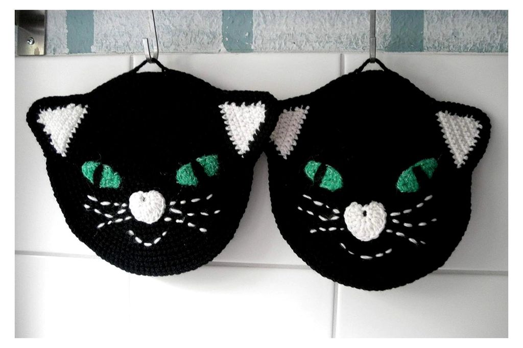 Zwei liebenswerte Topflappen gehäkelt (Katze Grünauge)
