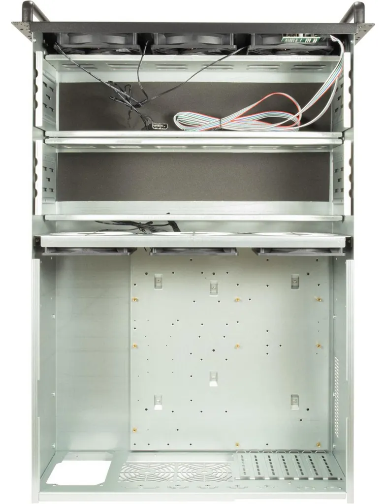 Boîtier PC Inter-Tech 4F28 Mining Rack 4U E-ATX sans alimentation