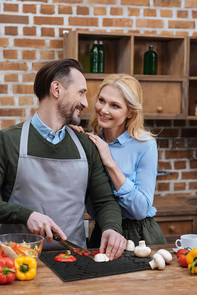 Tagliere in Vetro Nero 40x52 Paraspruzzi Cucina: Robusto e Versatile - 7