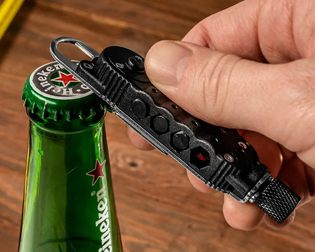 Multitool pour hommes - Porte-clés robuste avec 7 outils intégrés - 7
