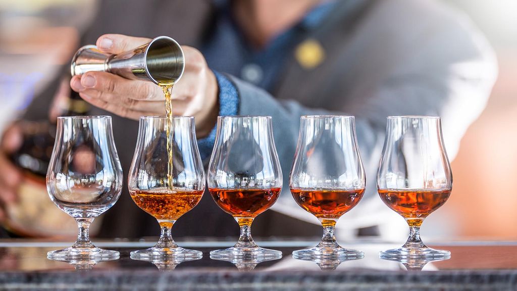 Jochen Schweizer Whisky Tasting in der Villa Mumm Eltville; Erlebnis verschenken oder selbst erleben; Gutschein gültig für 1 Person Gruppengrö...