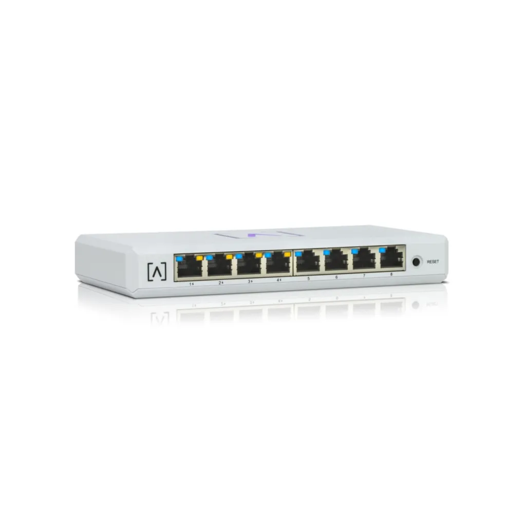 Switch PoE 8 ports Alta Labs pour étendre votre réseau WiFi sans câbles