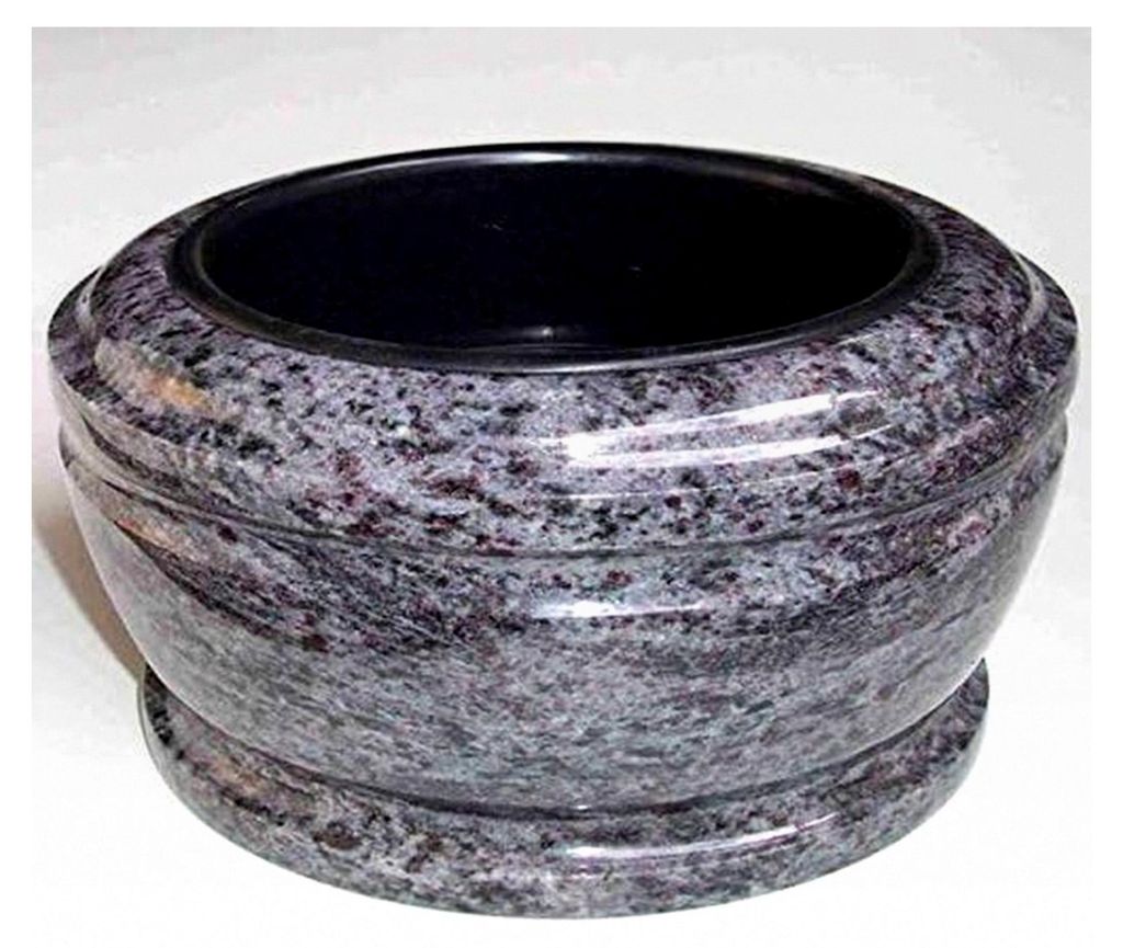 Grande Grabschale aus Granit mit einem Durchmesser von 34 cm