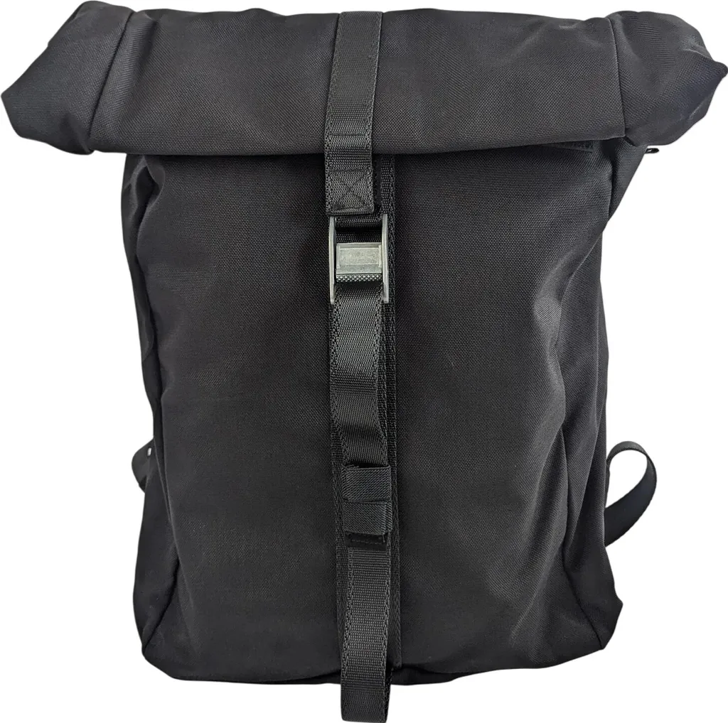 Zaino Cargo107 Roll-Up Nero: Design Cargo Bags per Mobilità Urbana