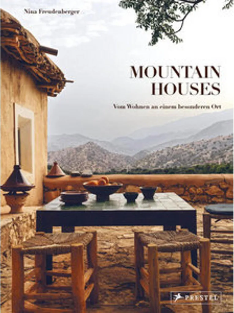 Mountain Houses Design Scandinave Maisonnette de Montagne Grise et Bois