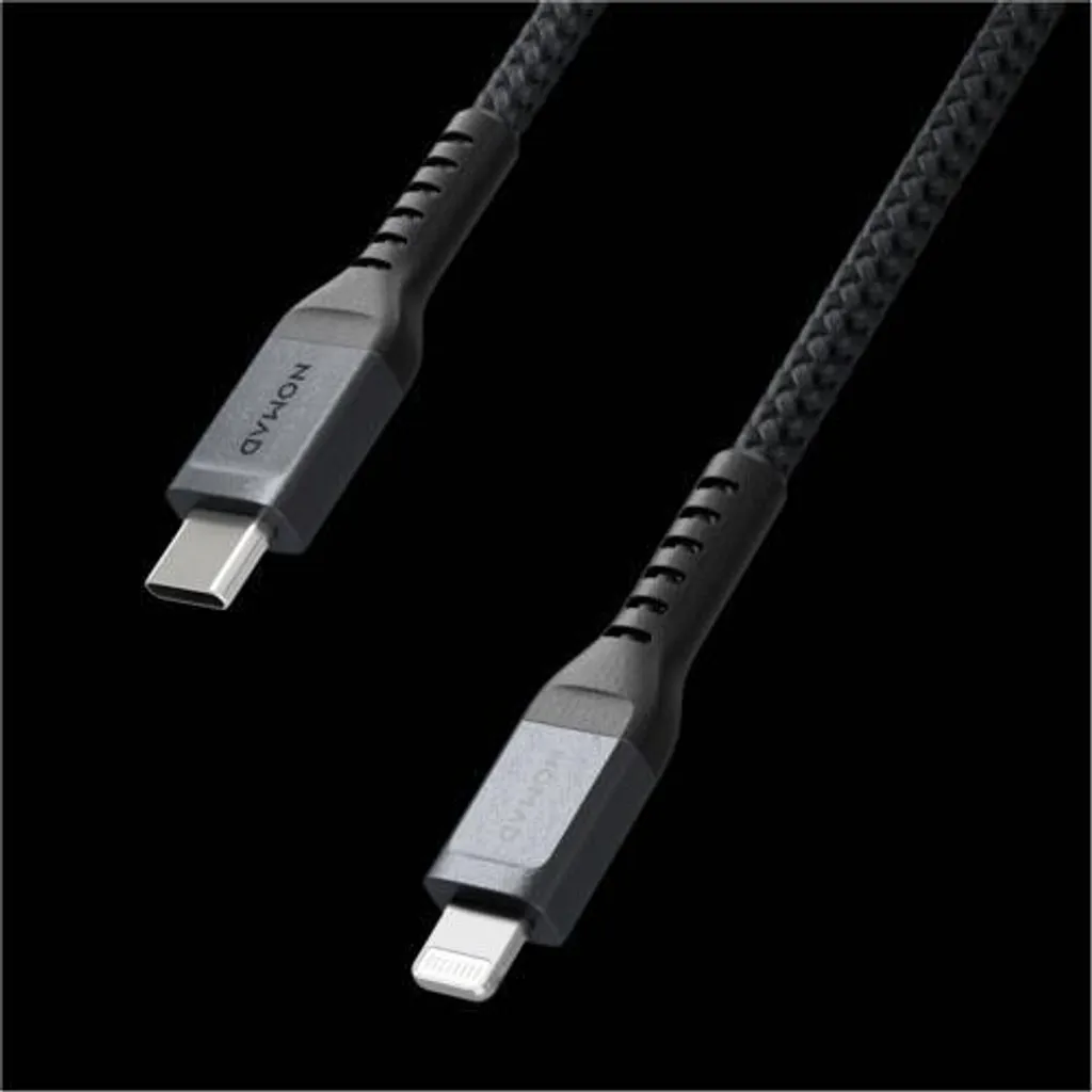Câble USB-C Lightning 1.5m Nomad en Polyamide pour charge iPhone de bureau - 15