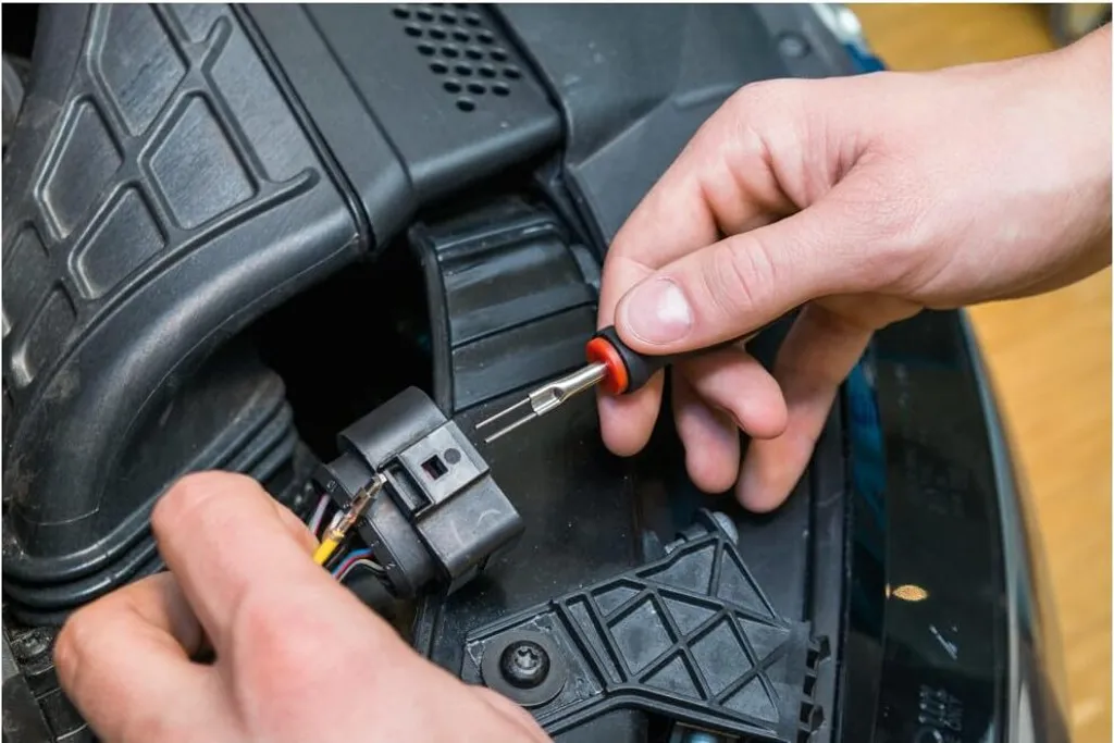 VIGOR V4451 Set de 23 extracteurs de câbles pour électricité auto