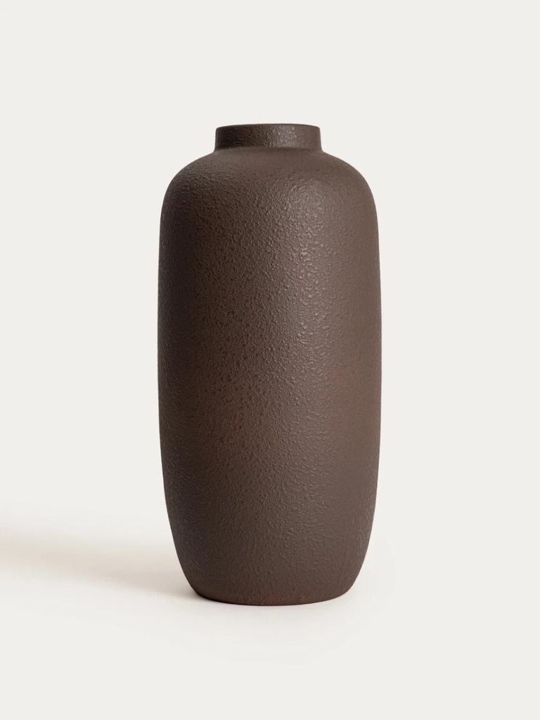 HOMLA TAVERO-Vase, hoch, aus Zement, braun, 21,3 x 44 cm Produktbild 