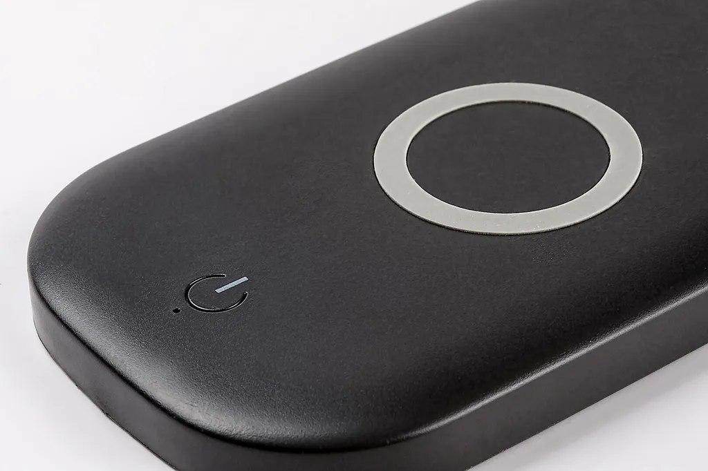 Recensione Lampada Scrivania LED Rabalux Hardin 74013 Nera 5W Smart - 6