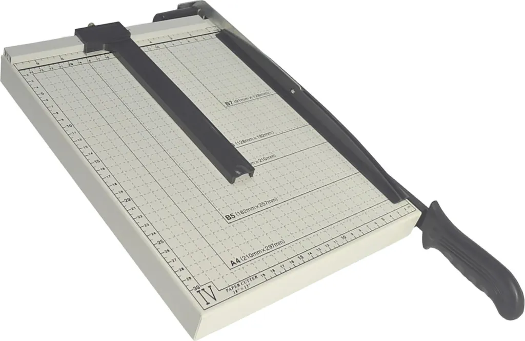Planche à découper le papier pour activités créatives et écoles