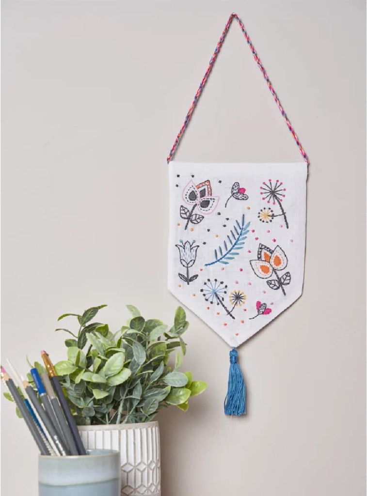 Anchor Freestyle Stickpackung "Moderne grafische Blumen Produktbild 