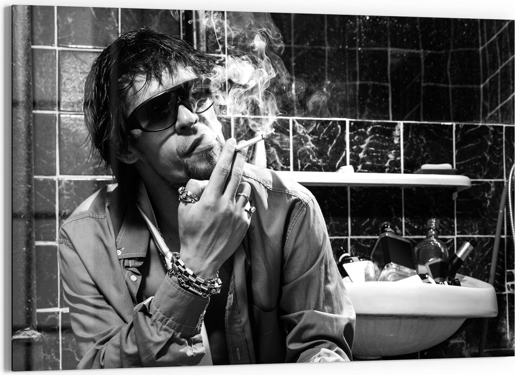 DEQORI Glasbild Echtglas 90x60 cm 'Partygast auf dem Klo' Wandbild Bild modern Deko