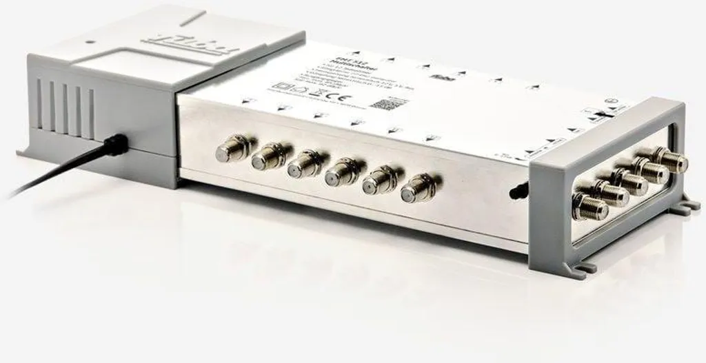 Multiswitch Fuba FMT 512 blindé 5x12 pour une réception 4K sans perte