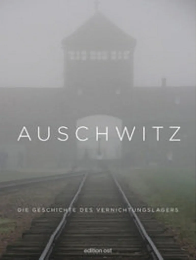 Guide Auschwitz complet avec plans détaillés et archives du mémorial