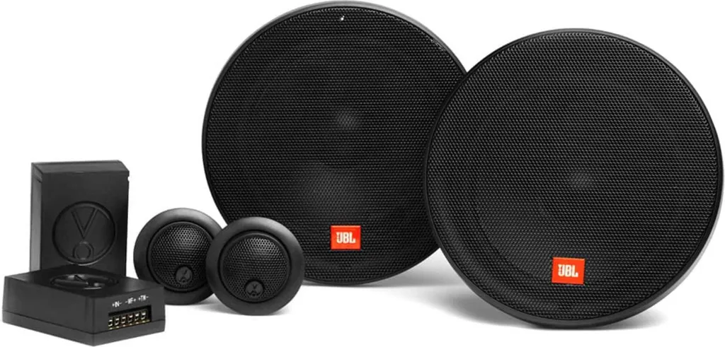 Fini le son étouffé avec les haut-parleurs JBL Stage2 604C 16,5 cm