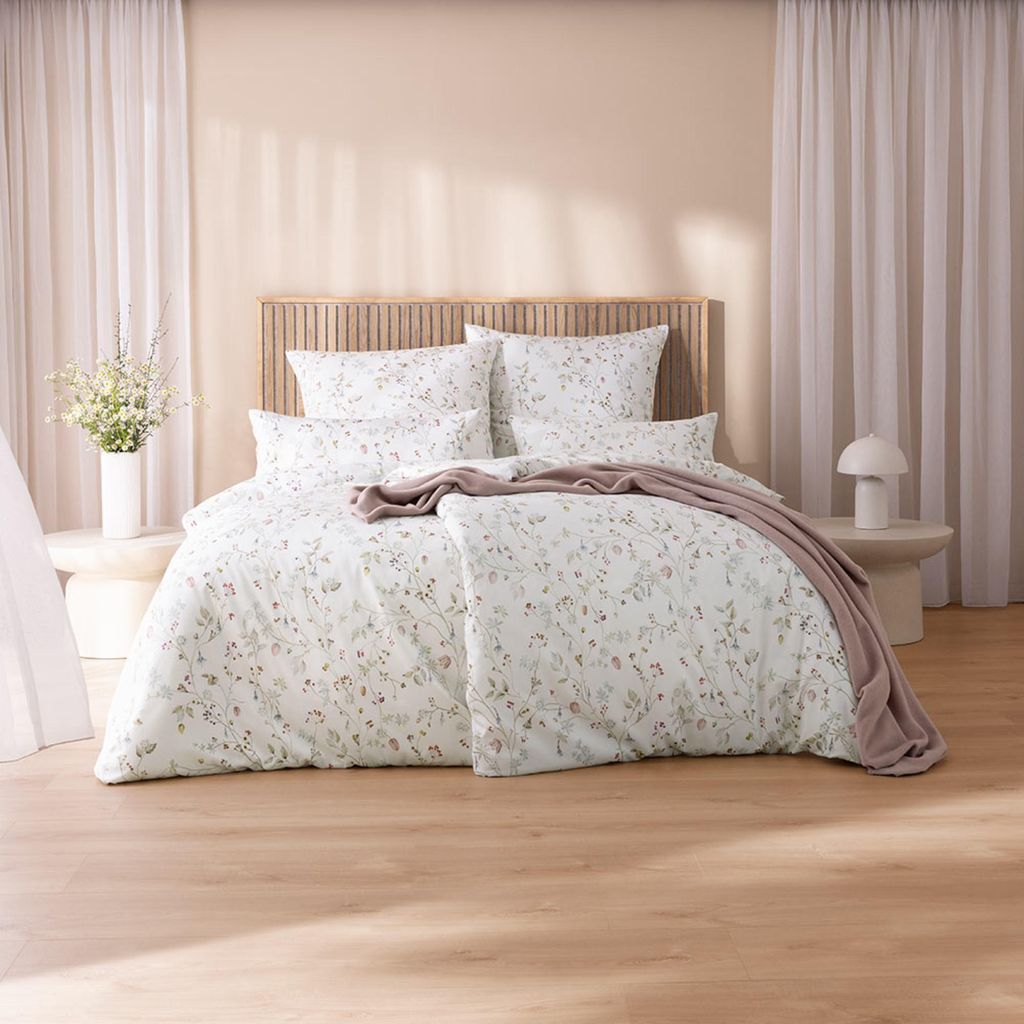 Estella Schweizer Premium Satin Bettwäsche 135x200 Christa weiss Zweige Beeren 2196-100