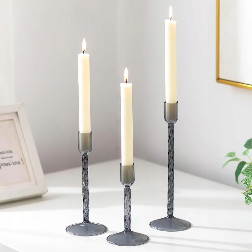 Décoration de table avec ce set de 3 chauffe-bougies en verre chic