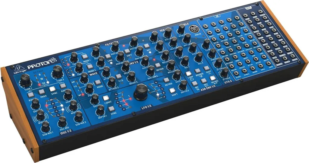 Behringer PROTON Synthé Analogique avec Double Filtre et 56 Points de Patch