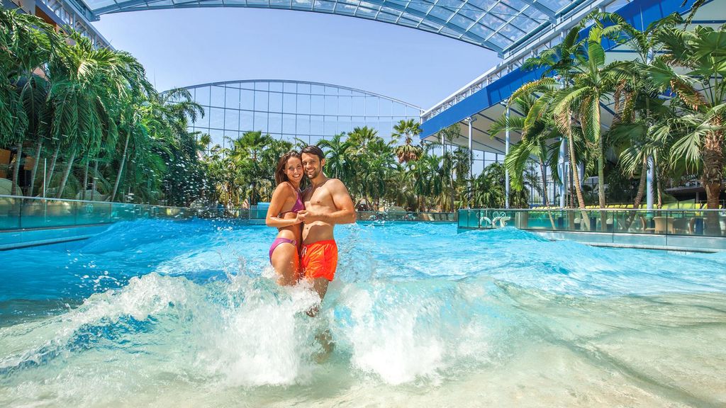 Jochen Schweizer Kurzurlaub Therme Erding für 2 (1 Nacht); Erlebnis verschenken oder selbst erleben; Gutschein gültig für 2 Personen