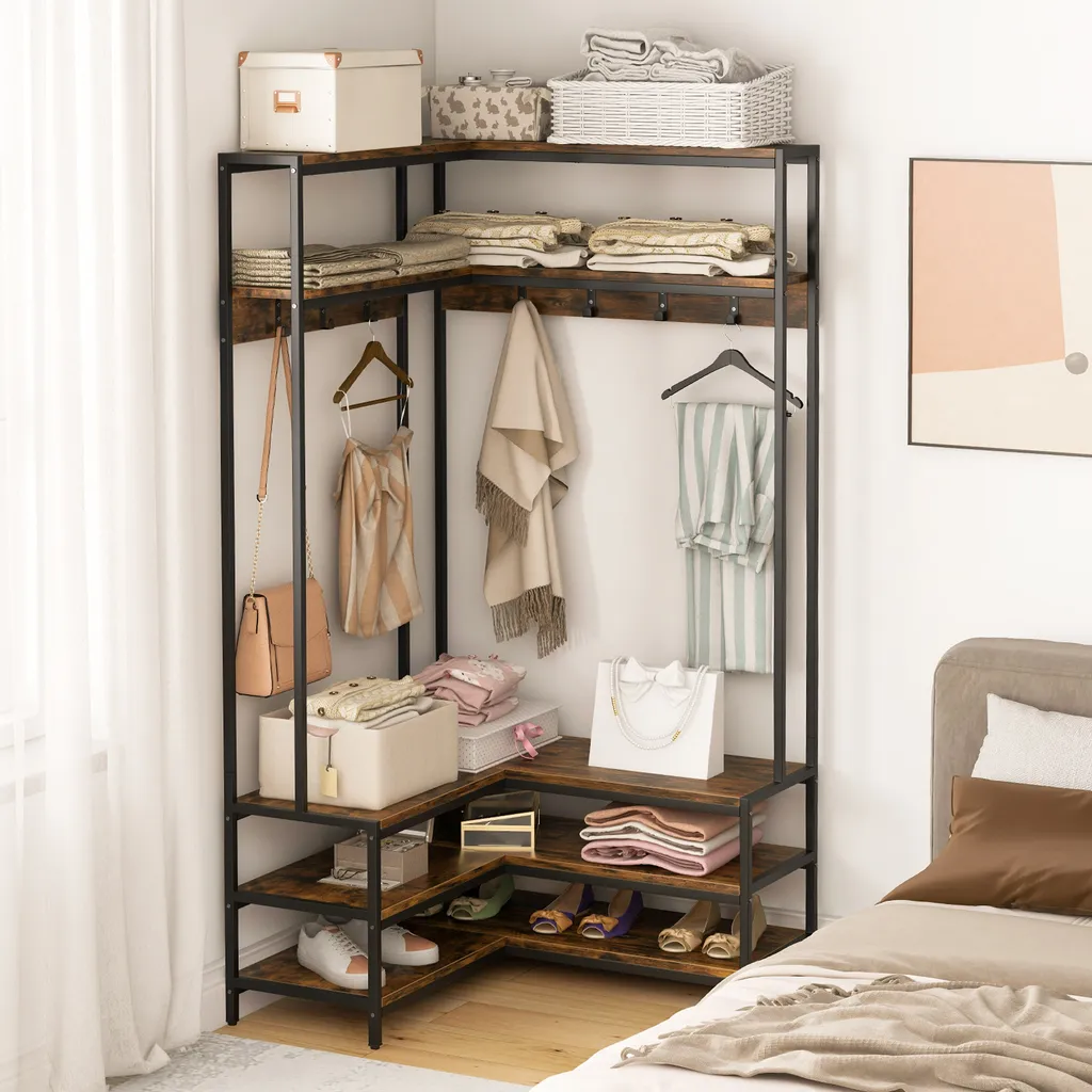 Solution rangement d'angle : Portemanteau avec banc pour entrée encombrée
