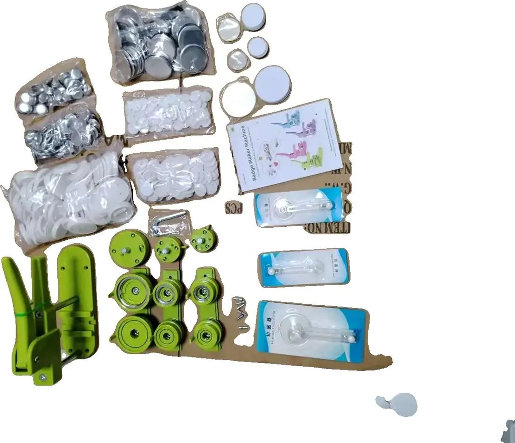 Kit machine à fabriquer des boutons pour personnalisation objets DIY vert