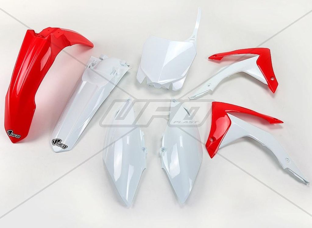 Verkleidungskit UFO PLAST 7-teilig Verkleidungssatz Kunststoff, Farbe:weiß / rot