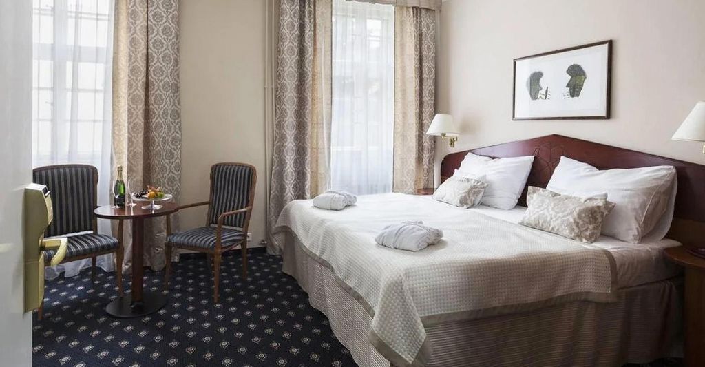 mydays Städtetrip Prag für 2 (2 Nächte) - Pytloun Old Armoury Hotel Prag; Erlebnis verschenken oder selbst erleben; Gutschein für 2 Person(en)