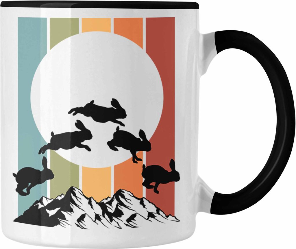 Trendation - Hasen Berge Grafik Tasse Berghasen Geschenk Kaffeetasse Wandern Tirol Alpen (Schwarz)