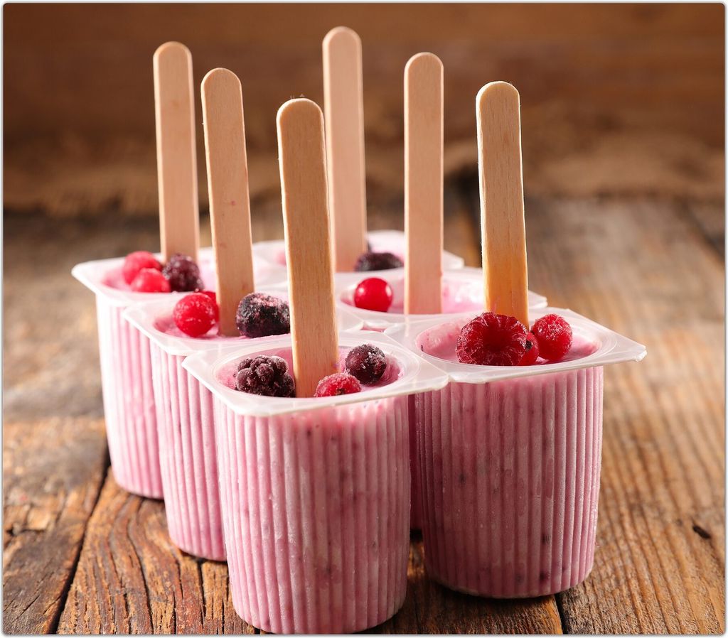 Spritzschutz Herdabdeckplatte Schneidebrett aus Glas Stengel in Joghurt Eis 1-Teilig (60x52cm)