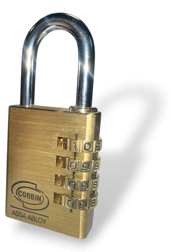 Cadenas pour vestiaire et casier Kombo Corbin PL020 en laiton 40 mm