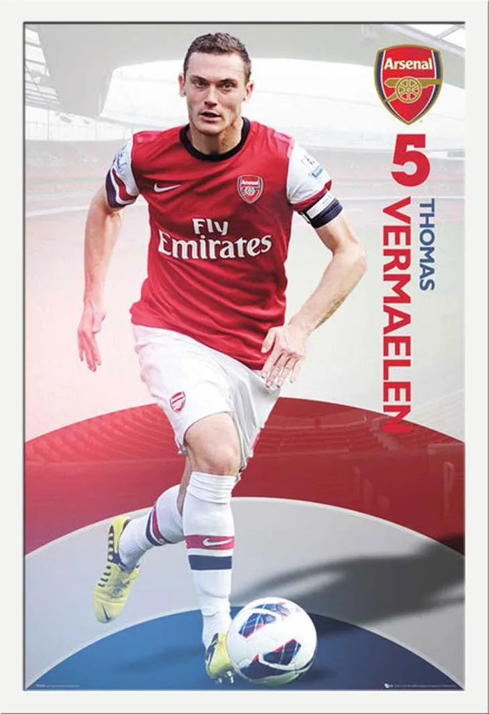Poster Arsenal Vermaelen encadré blanc : fini les affiches abîmées !