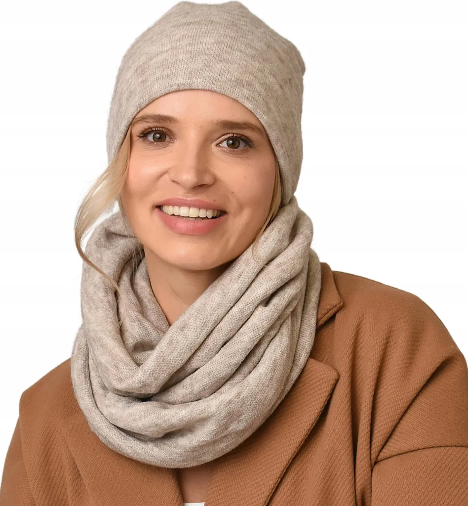 Set Invernale Beige K6: Berretto e Sciarpa Tunnel Anti-Vento - 7