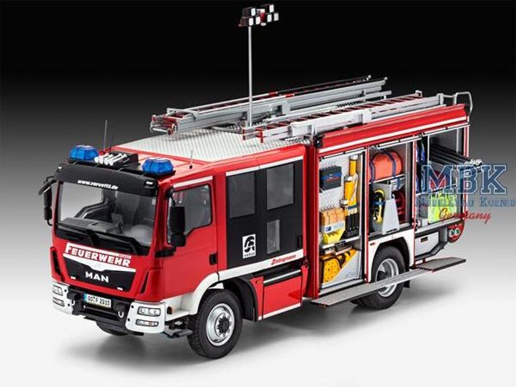 Revell MAN TGM / Schlingmann HLF 20 VARUS 4x4 1:24