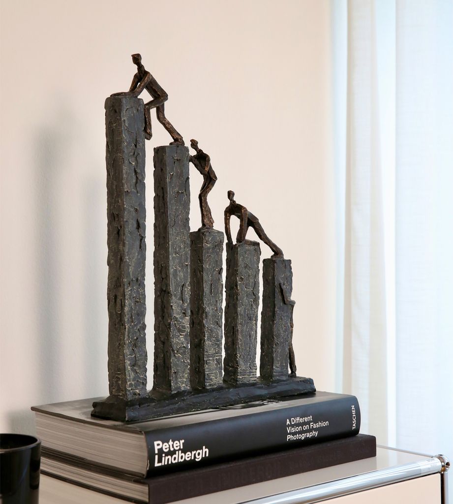 Casablanca Skulptur "Raise" H.43cm - Kunstfigur aus Kunstharz - Statue in grau - Kunstwerk - Sculptur - Monument - Kunst Figuren - Kunst Skulpturen