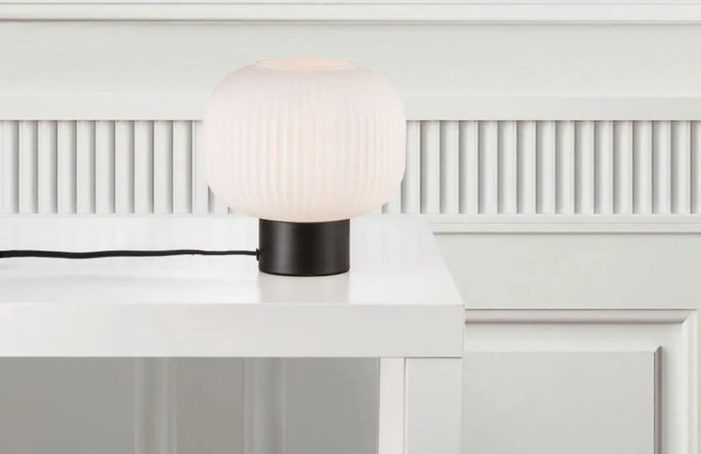 Lampe de Table Nordlux Milford Verre Opale Blanc et Pied Métal Noir